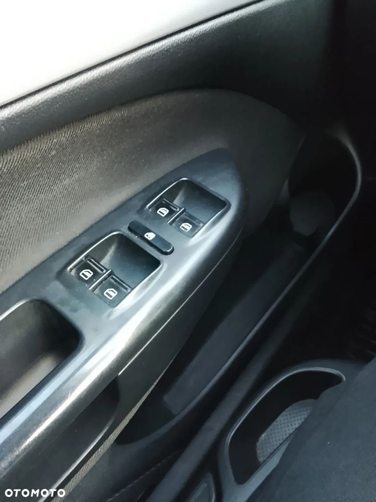 Skoda Octavia 1.6 - 22