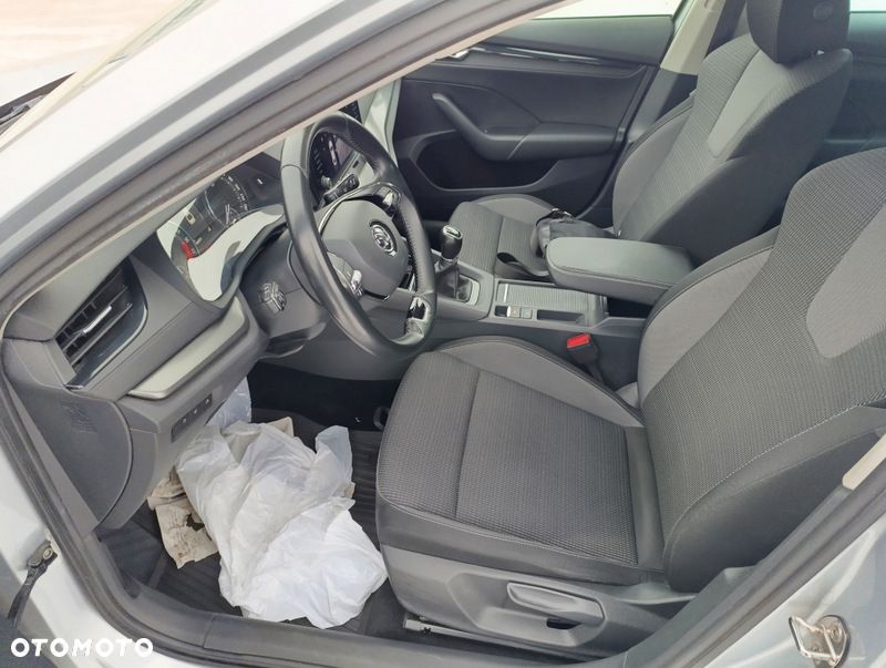 Skoda Octavia 2.0 TDI Ambition - 15