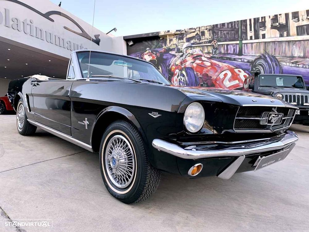 Ford Mustang - 36