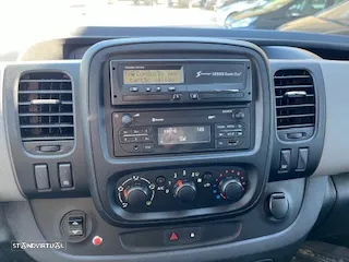 Renault TRAFIC 125cv Longa 9 lug Transporte crianças - 16