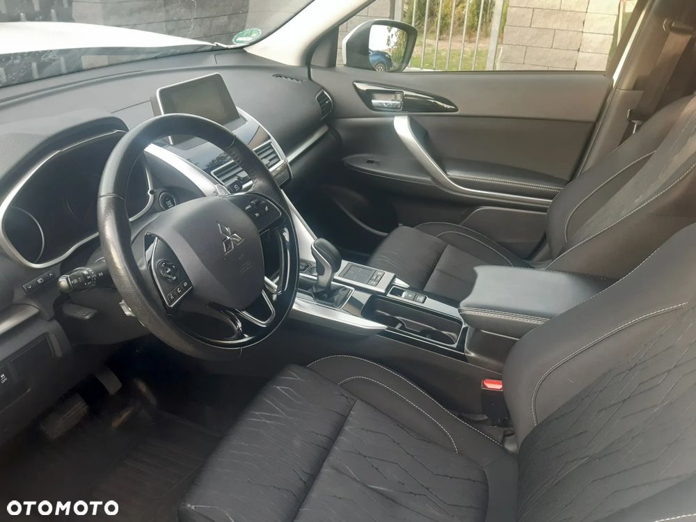 Mitsubishi Eclipse Cross 1.5 T-MIVEC (ClearTec) CVT 2WD Plus - 11