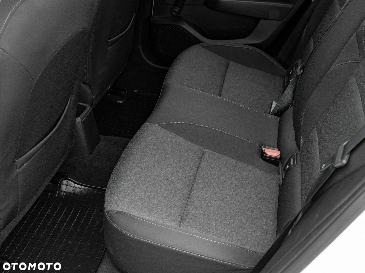 Renault Clio 1.0 TCe Equilibre - 29