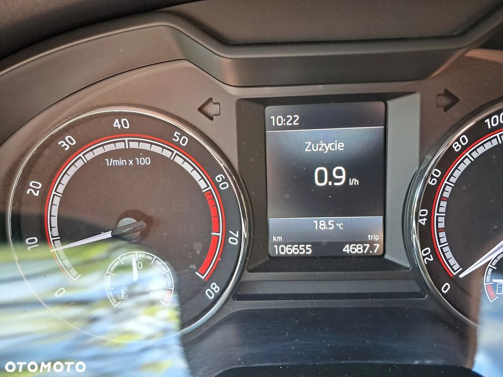 Skoda Octavia 2.0 TSI RS - 22