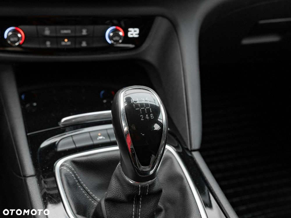 Opel Insignia 2.0 CDTI Innovation S&S - 18