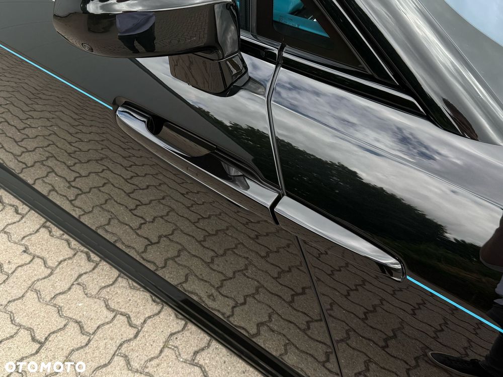 Rolls-Royce Spectre - 24
