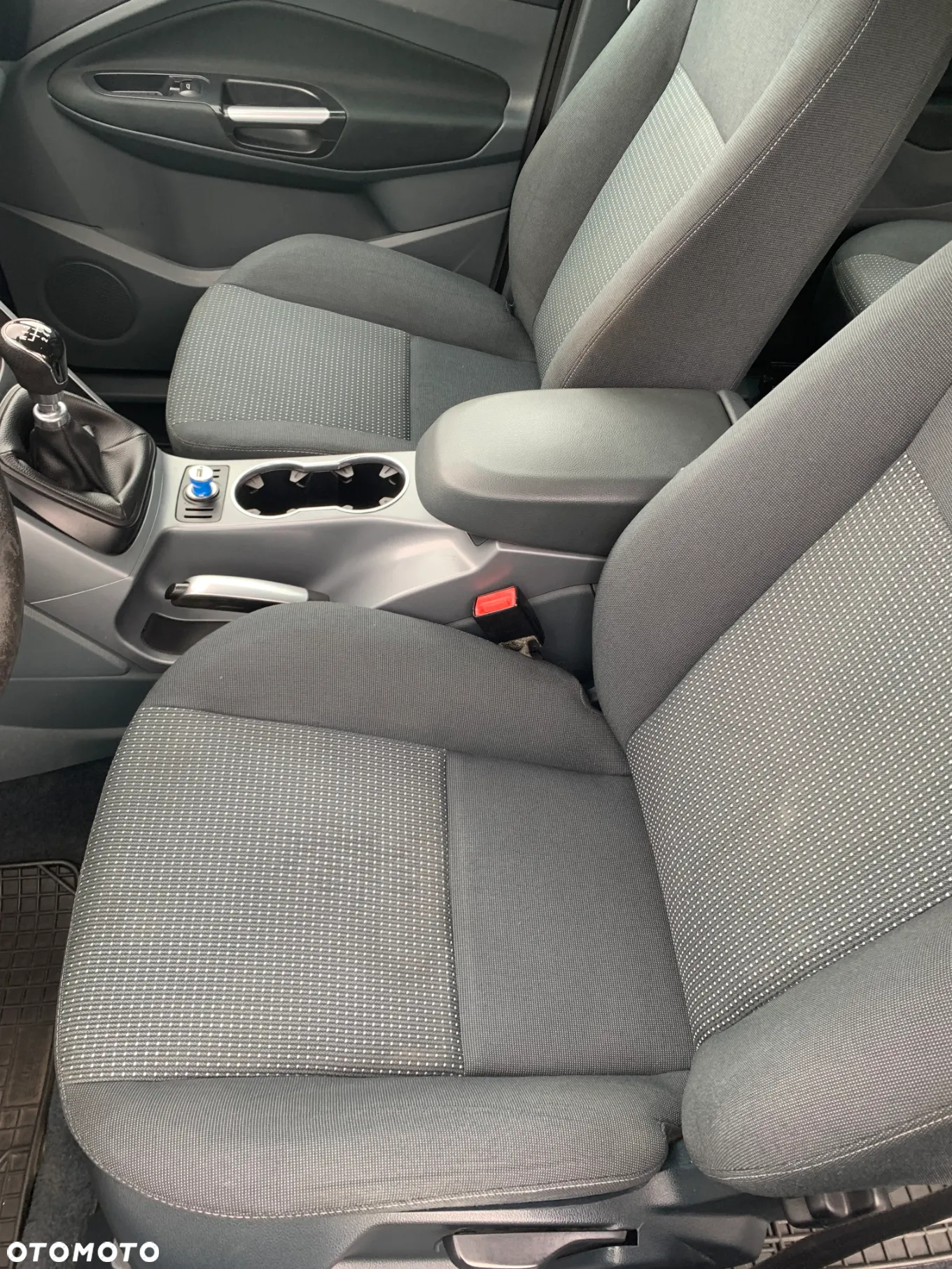 Ford Grand C-MAX - 17