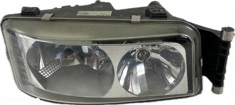 MAN TGS TGX LIONS CITY LAMPA REFLEKTOR PRAWA PRZÓD Z DRL 81251016634 - 6