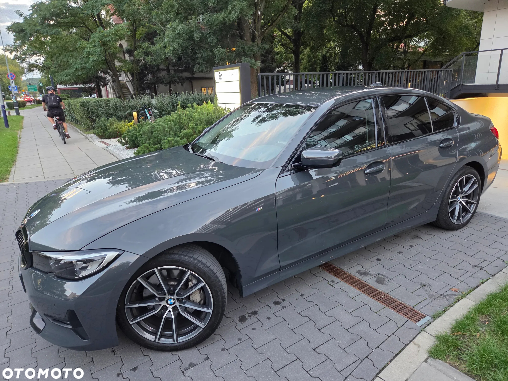 BMW Seria 3 330i xDrive M Sport sport - 6