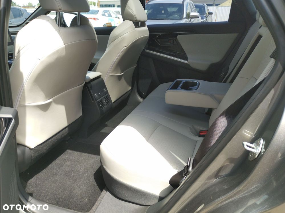 Toyota bZ4X 71.4kWh Executive - 16