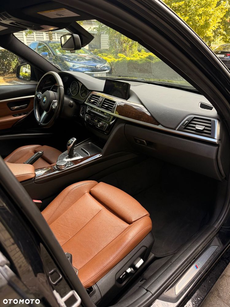 BMW Seria 3 340i M Sport - 10