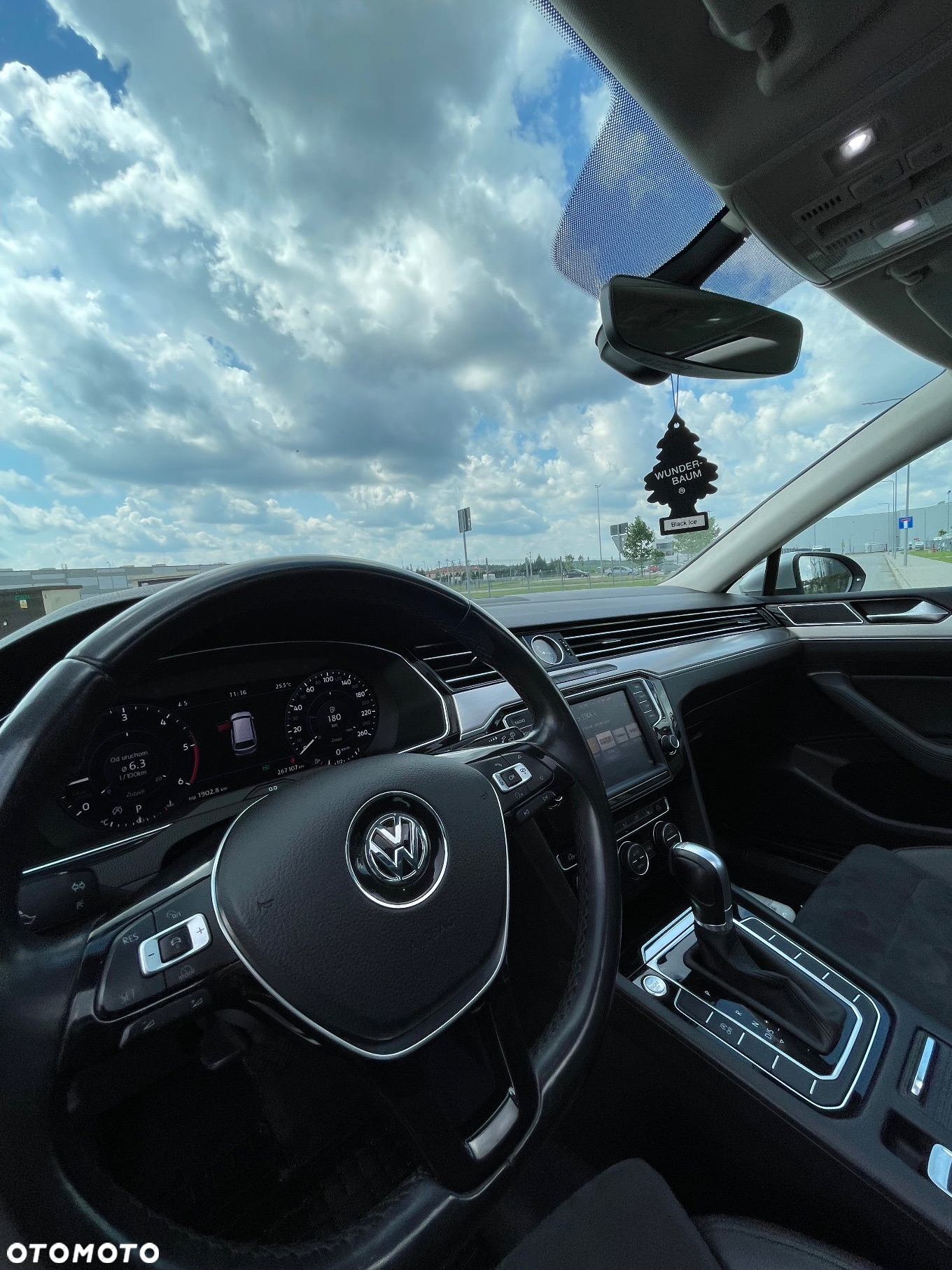 Volkswagen Passat - 10