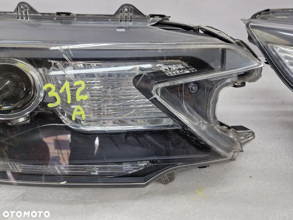 HONDA CRV CR-V IV 4 12- PRAWA LAMPA PRZEDNIA PRZÓD XENON , NR STANLEY W0780 , NR AUKCJI LA312 - 2