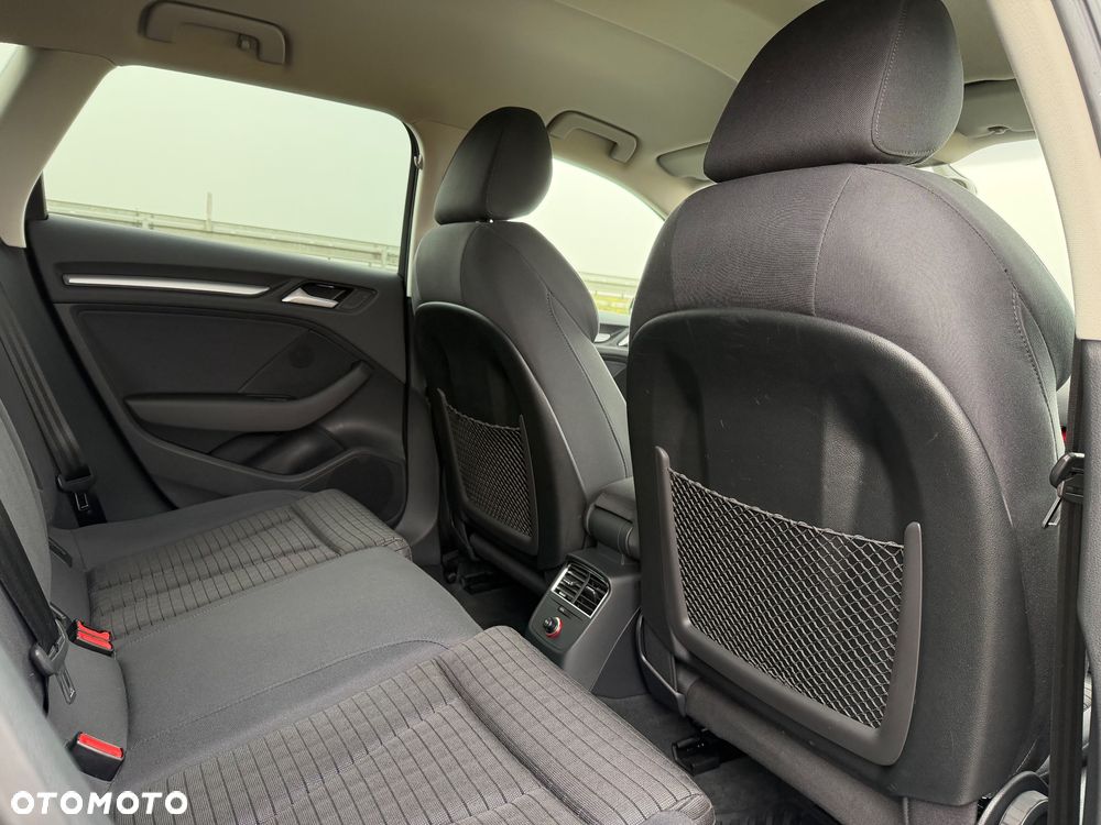 Audi A3 Sportback 1.4 TFSI CoD ultra Ambiente - 29