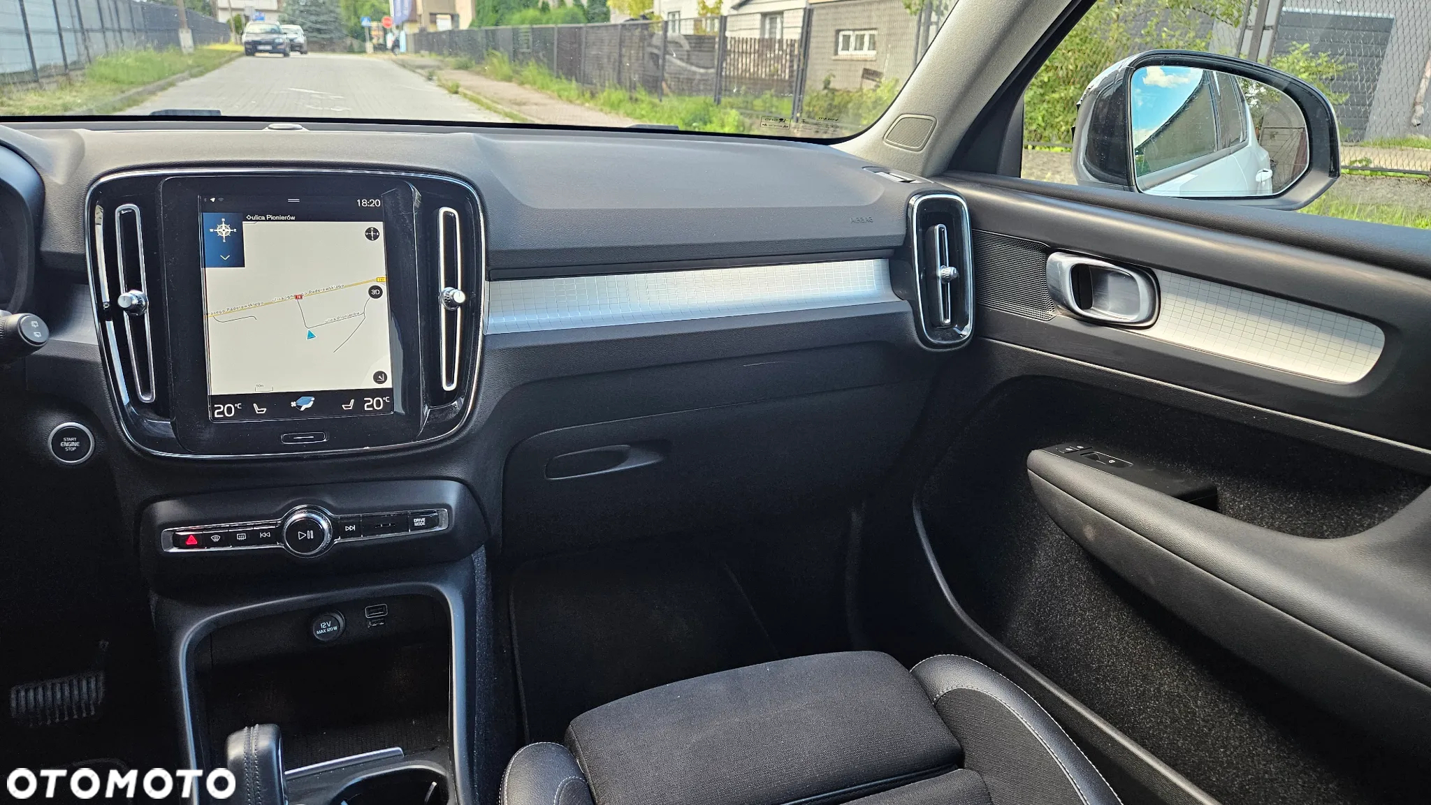 Volvo XC 40 T3 Inscription - 24