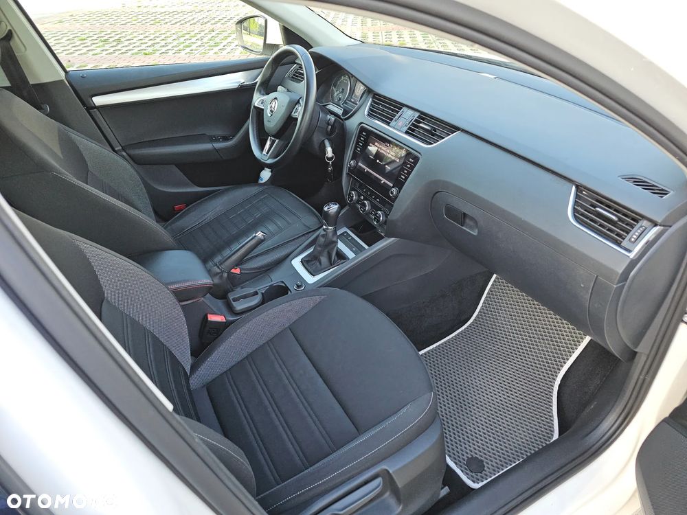 Skoda Octavia 1.5 TSI ACT Ambition - 11