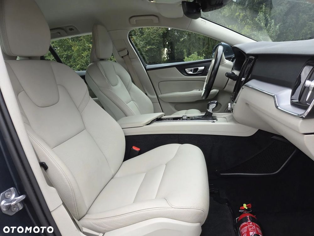 Volvo V60 D3 Geartronic Momentum Pro - 12