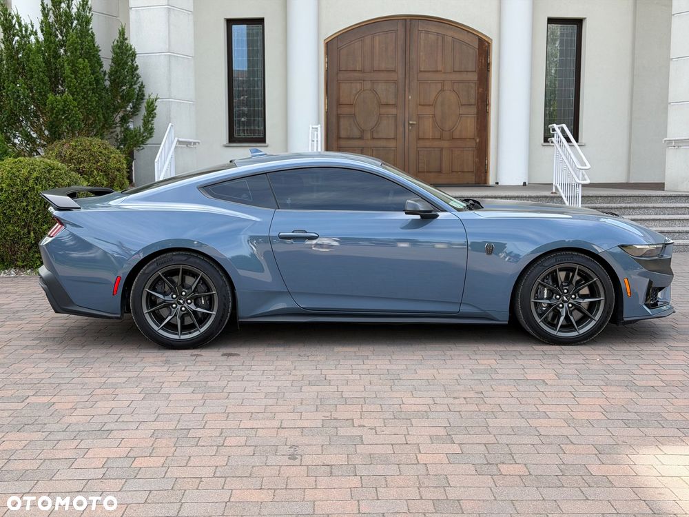 Ford Mustang - 8