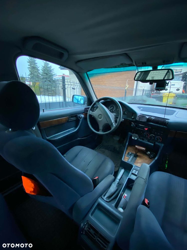 BMW Seria 5 525i - 10