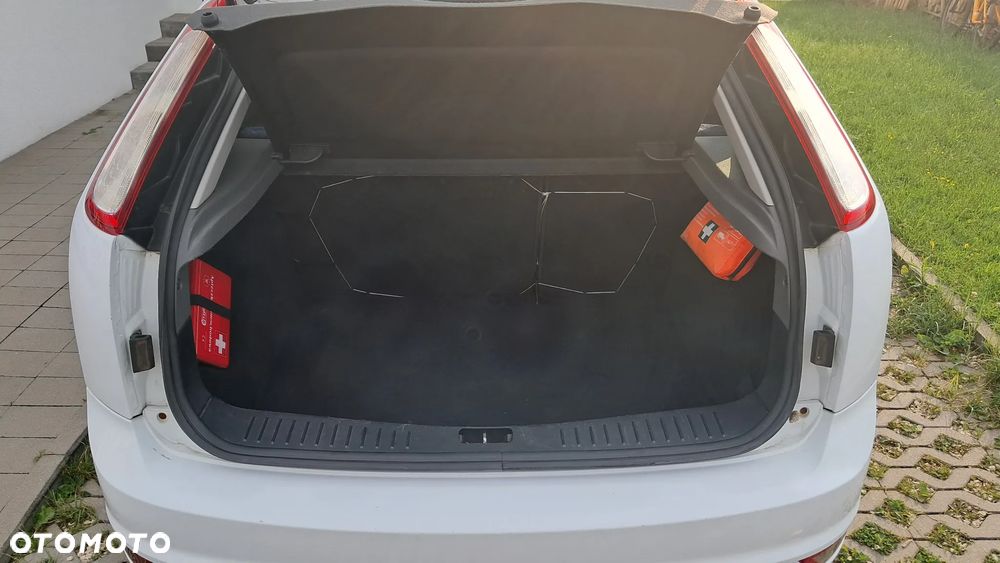 Ford Focus 1.6 TDCi Trend - 16