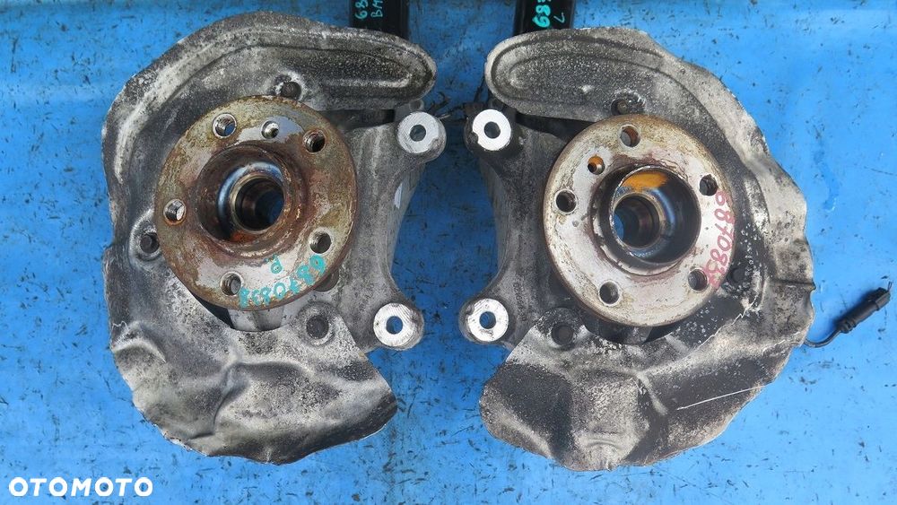 Zwrotnica Piasta Przód Lewa lub Prawa BMW 2 F45 6870837 6870838