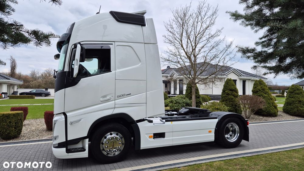 Volvo ///FH///500///2022///1 TURBINA ///JEDYNE 183 TYŚ KM/// GLOBETROTTER///XXL/// KLIMATYZACJA POSTOJOWA/// ZABUDOWY MIĘDZYOSIOWE/// ALUMINIOWE FELGI///FULL LED/// VIRTUAL COCPIT///PEDANTYCZNY  STAN///JAK NOWY - 5