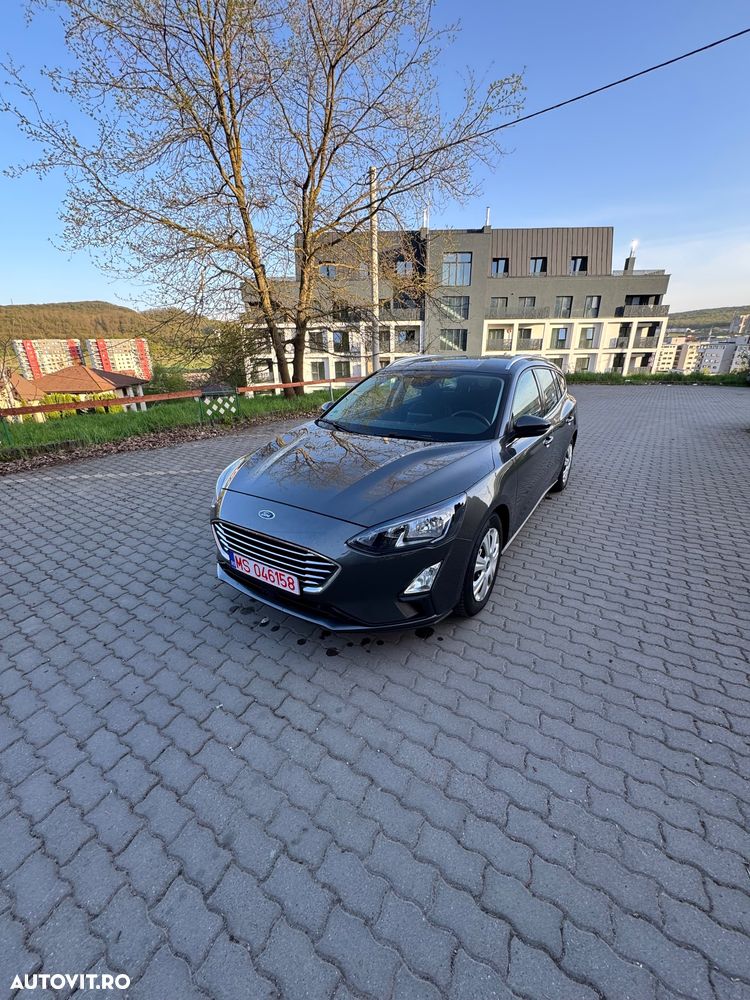 Ford Focus 2019 photo 2