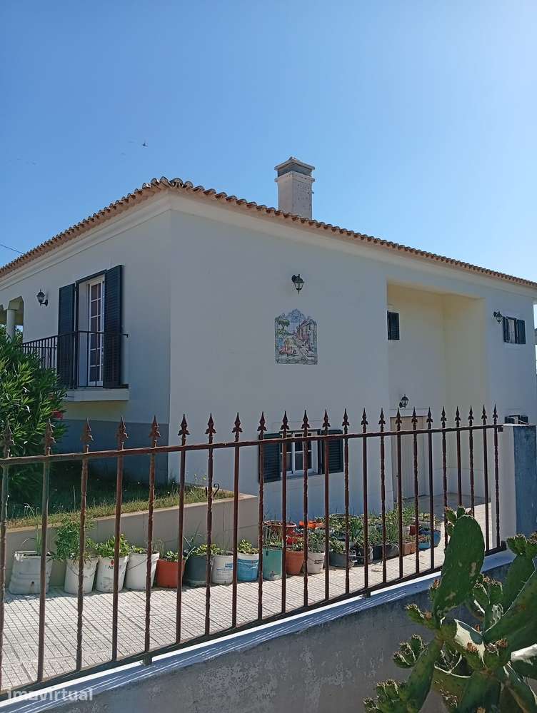 Moradia T3 com jardim e garagem em Setúbal - Grande imagem: 3/24