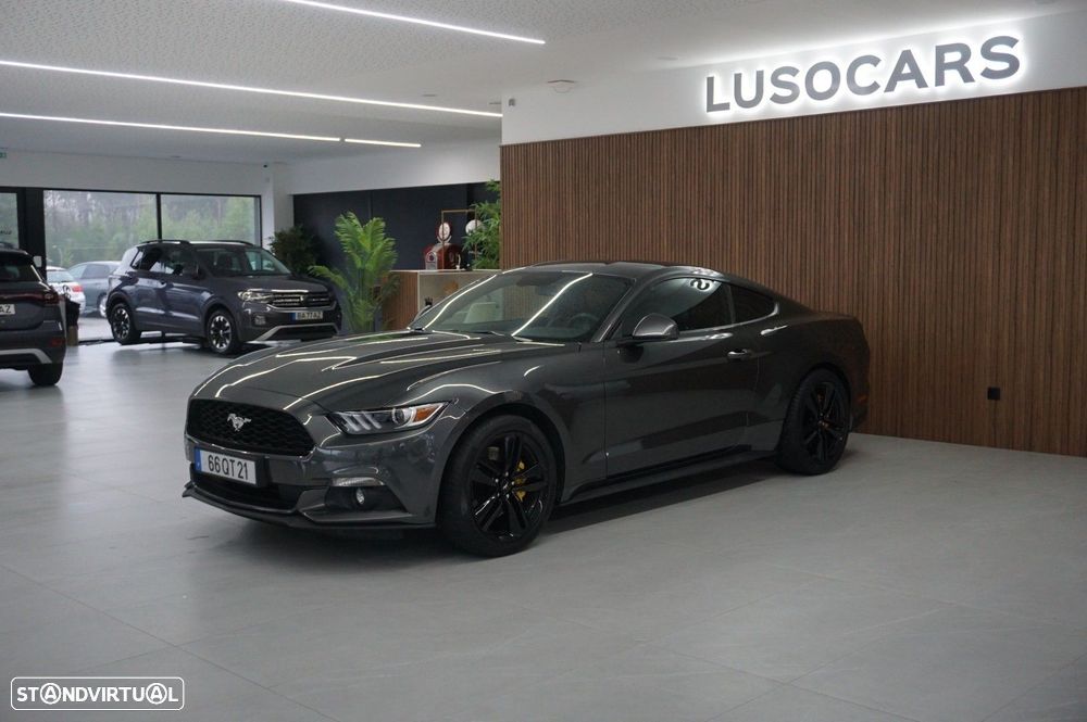 Ford Mustang 2.3i EcoBoost - 26