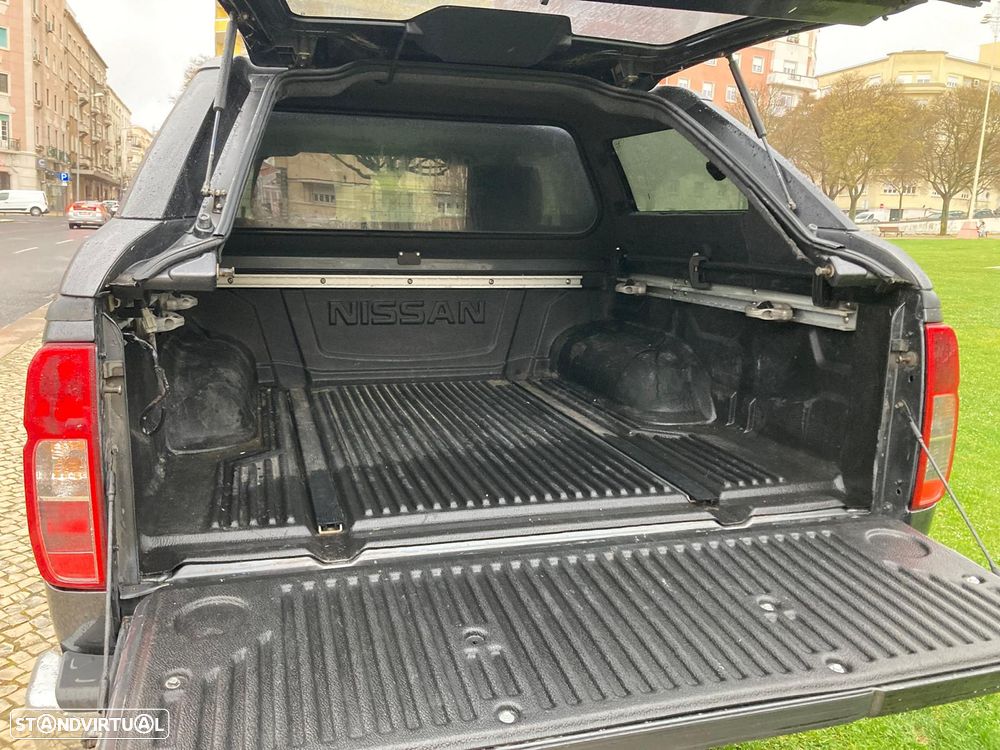 Nissan Navara 2.5 dCi CD LE Hi-Tech 4WD - 28