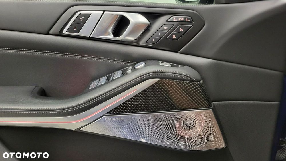 BMW X7 - 12