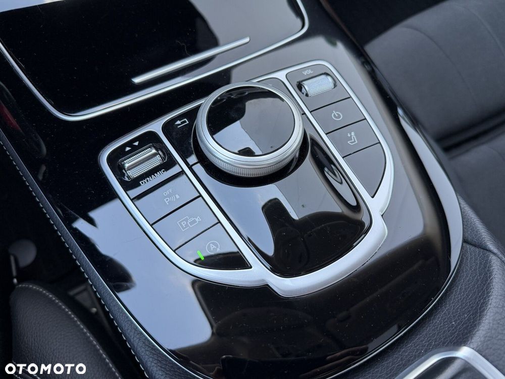 Mercedes-Benz Klasa E 220 d Exclusive - 30