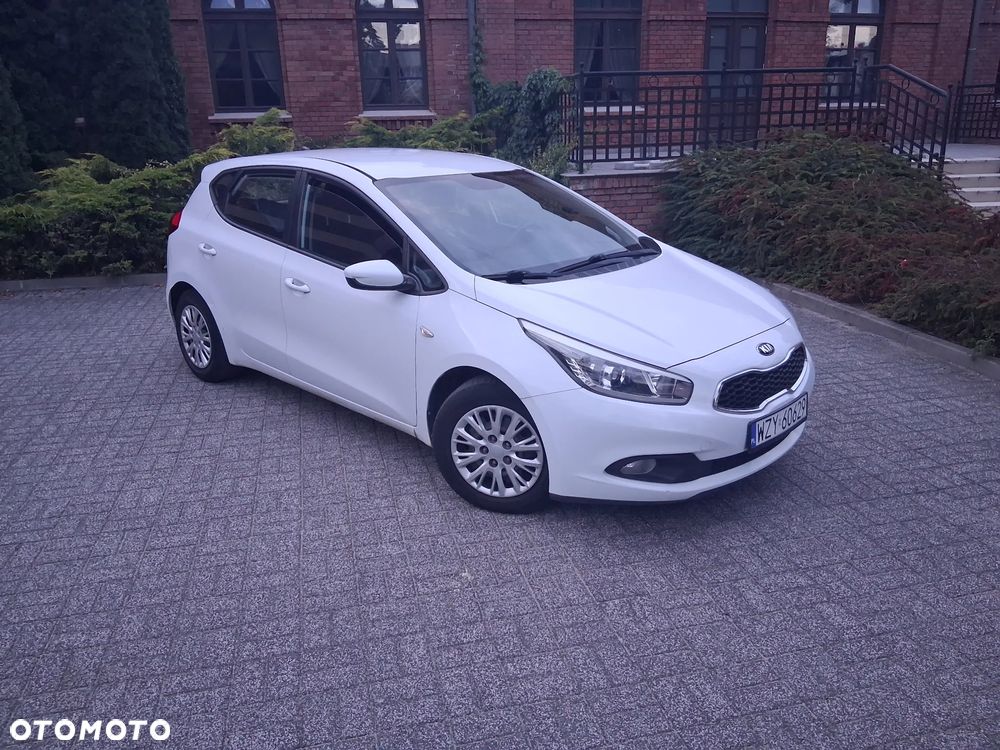 Kia Ceed 1.4 CVVT Attract plus - 14