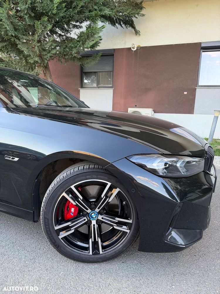 BMW 3 Series 2023 — imagine 7