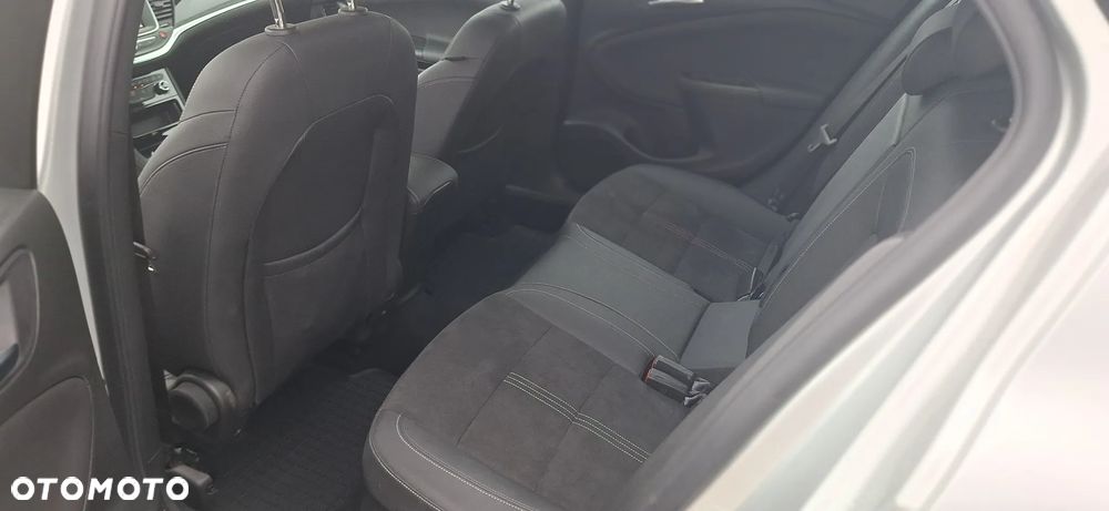 Opel Astra 1.2 T Elegance S&S - 12