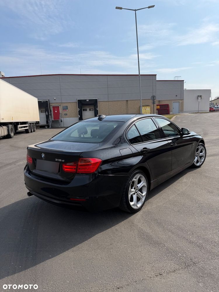 BMW Seria 3 318d DPF Edition Sport - 7