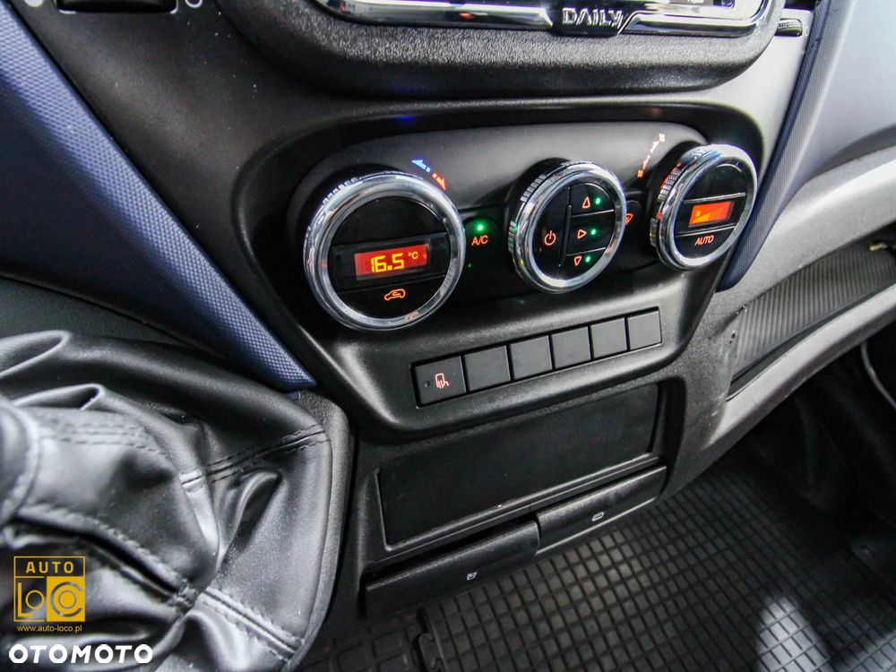 Iveco DAILY CHŁODNIA + MROŹNIA + AGREGAT x 2 + AUTOMAT - 21