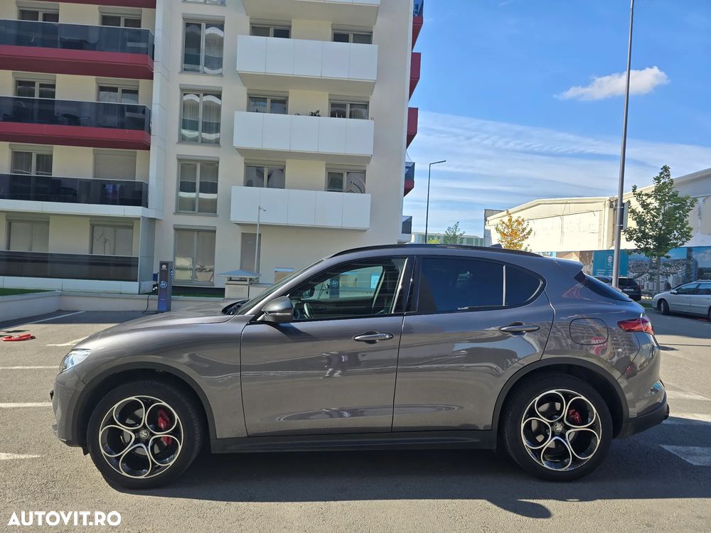 Alfa Romeo Stelvio - 6