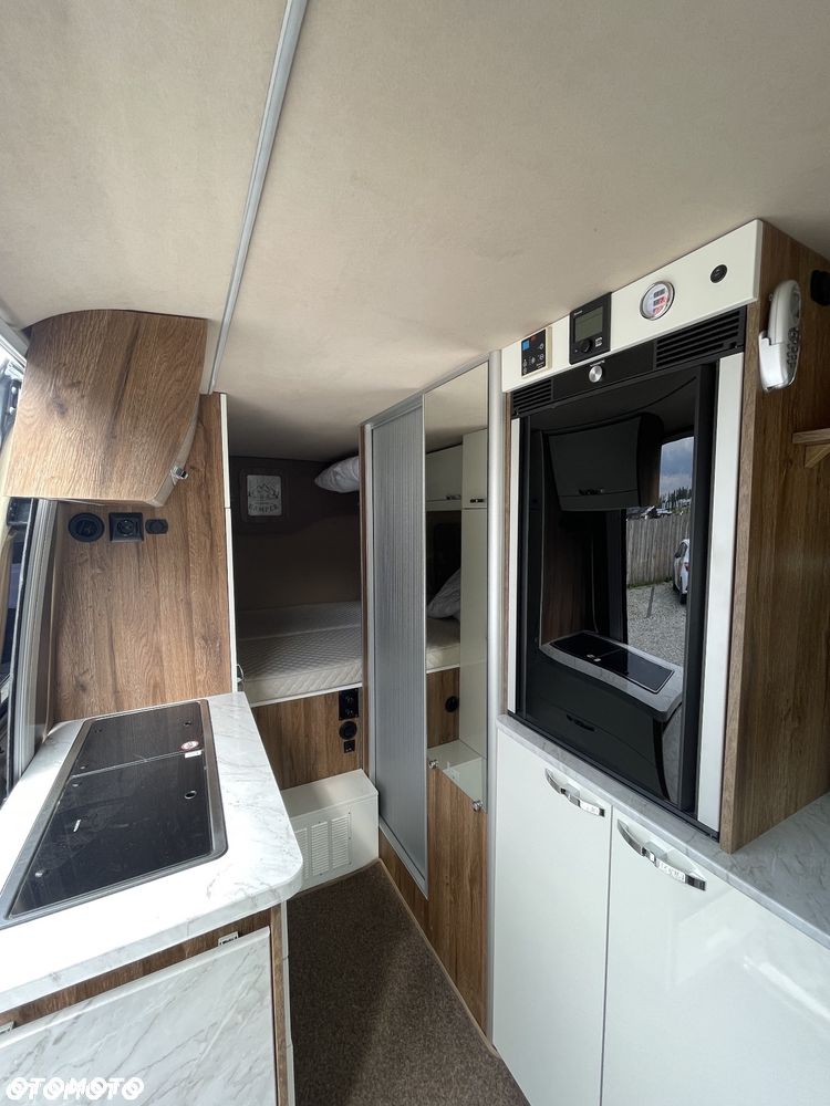 Mercedes-Benz Sprinter - 8