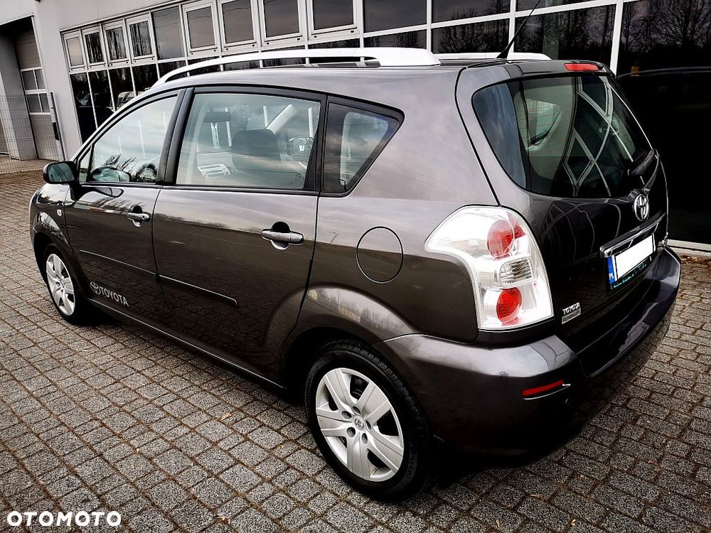 Toyota Corolla Verso 1.8 Edition - 17