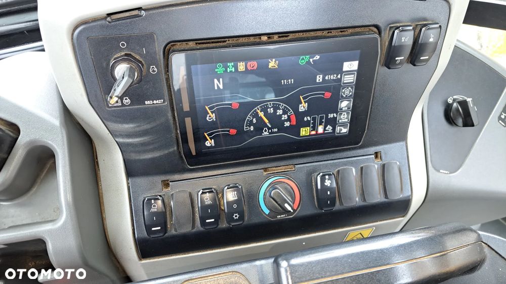 Caterpillar 444 - 10