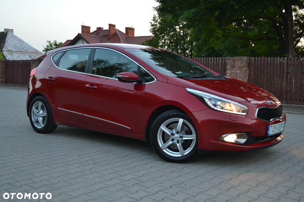 Kia Ceed 1.6 GDI Platinum Edition - 24