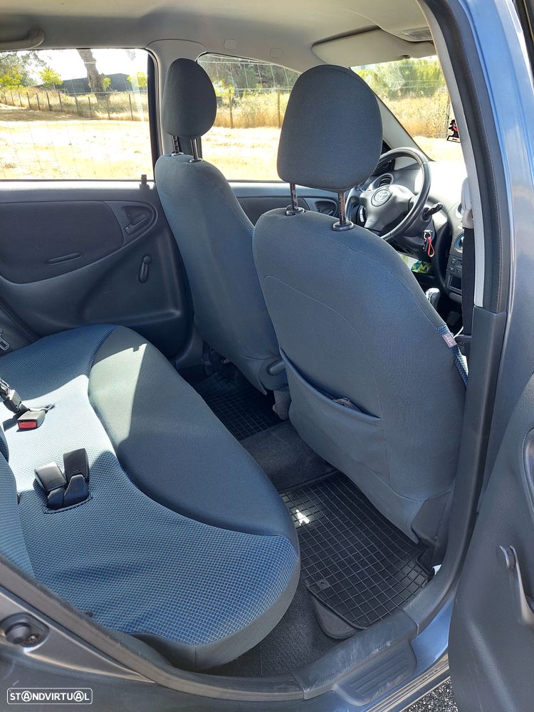 Toyota Yaris 1.0 Final Edition - 8