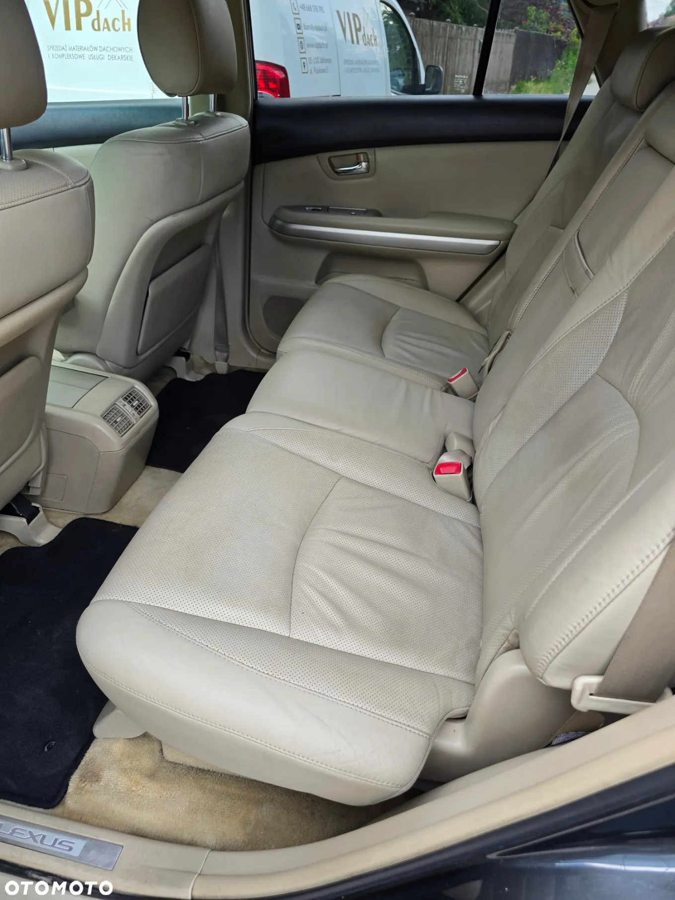 Lexus RX 400h (hybrid) - 12
