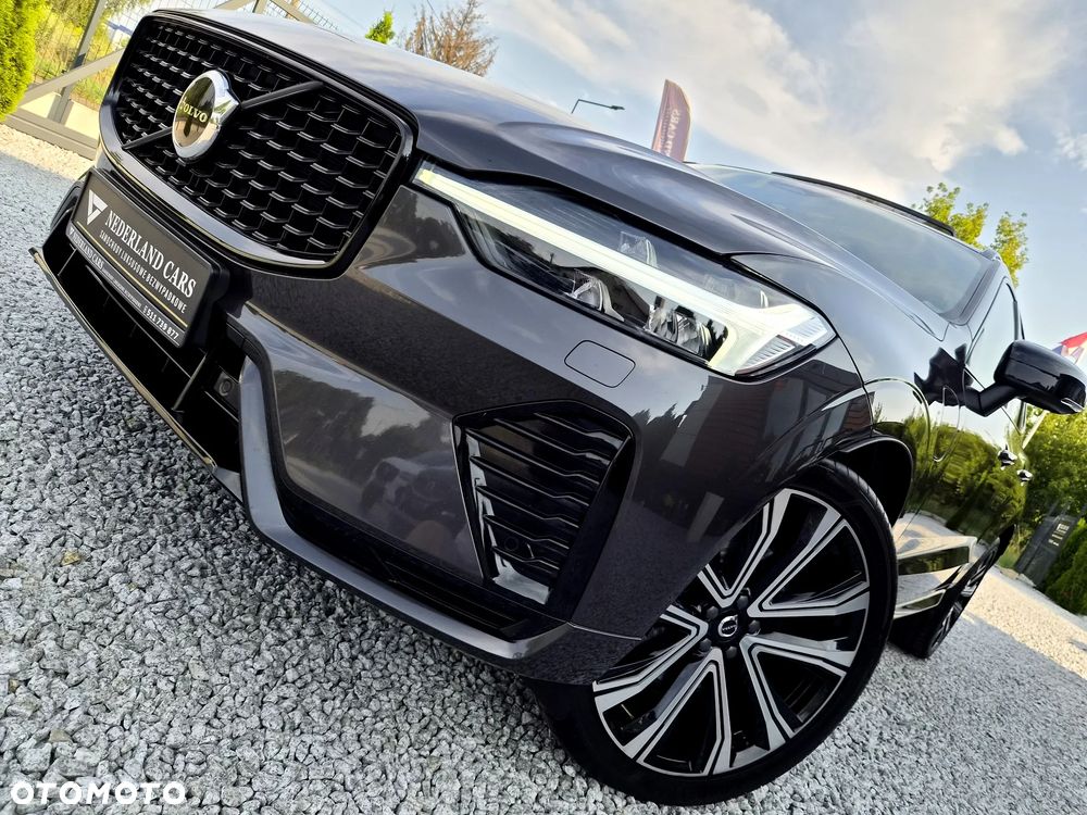 Volvo XC 60 T6 Plug-In Hybrid AWD Plus Black Edition - 35