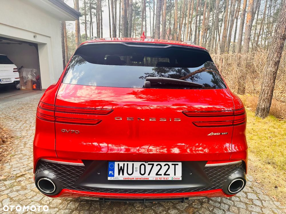 Genesis GV70 - 10