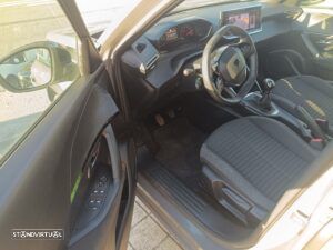 Peugeot 2008 1.2 PureTech Style - 8