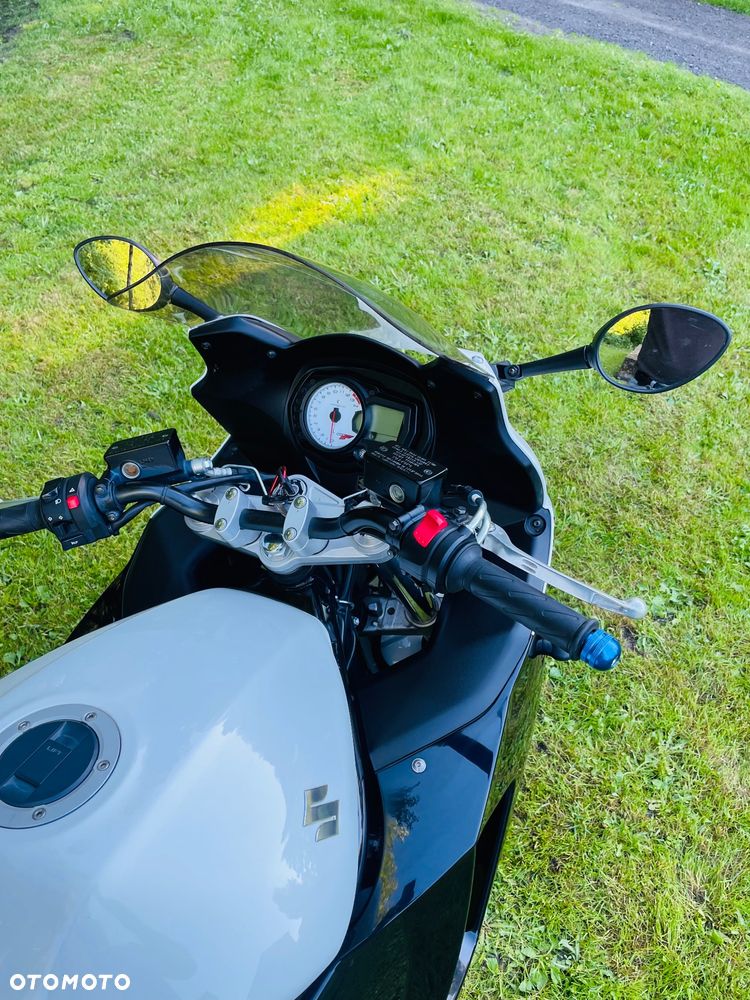 Suzuki GSX - 10