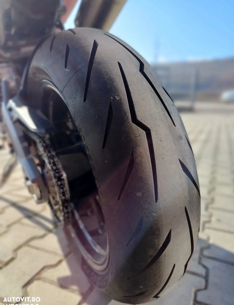 Ducati Panigale V2 - 8