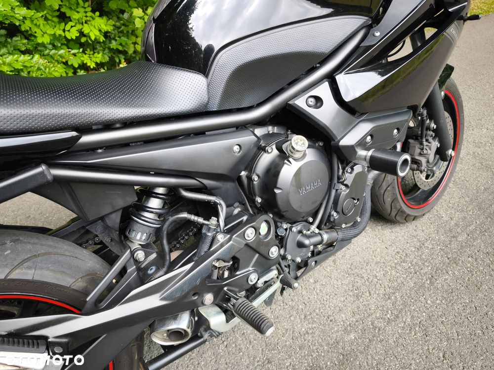 Yamaha XJ - 9
