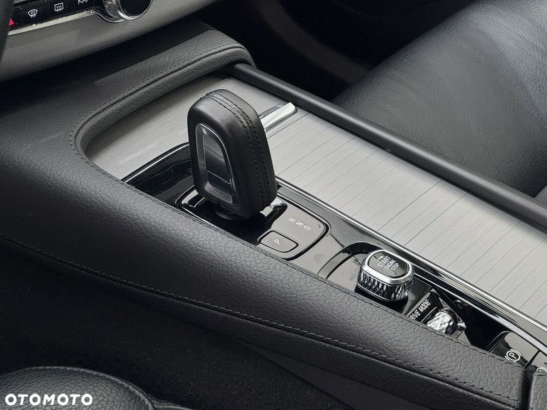 Volvo XC 90 - 12